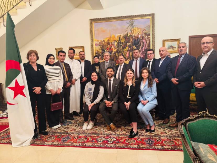 سفير الجزائر في لبنان يقيم مأدبة عشاء تكريمية علي شرف الوفد الجزائري المشارك في منتدى الإسكوا